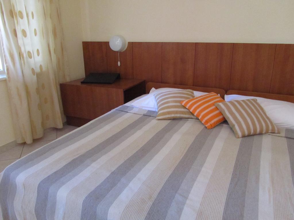 Apartment Petrovic Korčula Eksteriør bilde